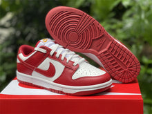 Load image into Gallery viewer, Dunk low Sb gym red
