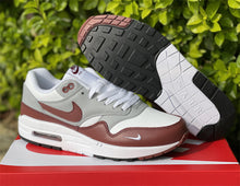 Load image into Gallery viewer, Nike air max 1 brown
