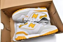 Load image into Gallery viewer, New balance 550
