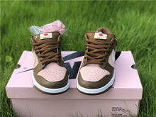 Load image into Gallery viewer, Nike dunk sb x stussy
