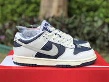 Load image into Gallery viewer, Nike sb dunk low
