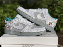 Load image into Gallery viewer, Nike dunk sb
