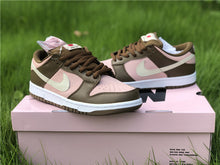 Load image into Gallery viewer, Nike dunk sb x stussy
