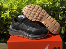 Load image into Gallery viewer, Nike VaporWaffle sacai
